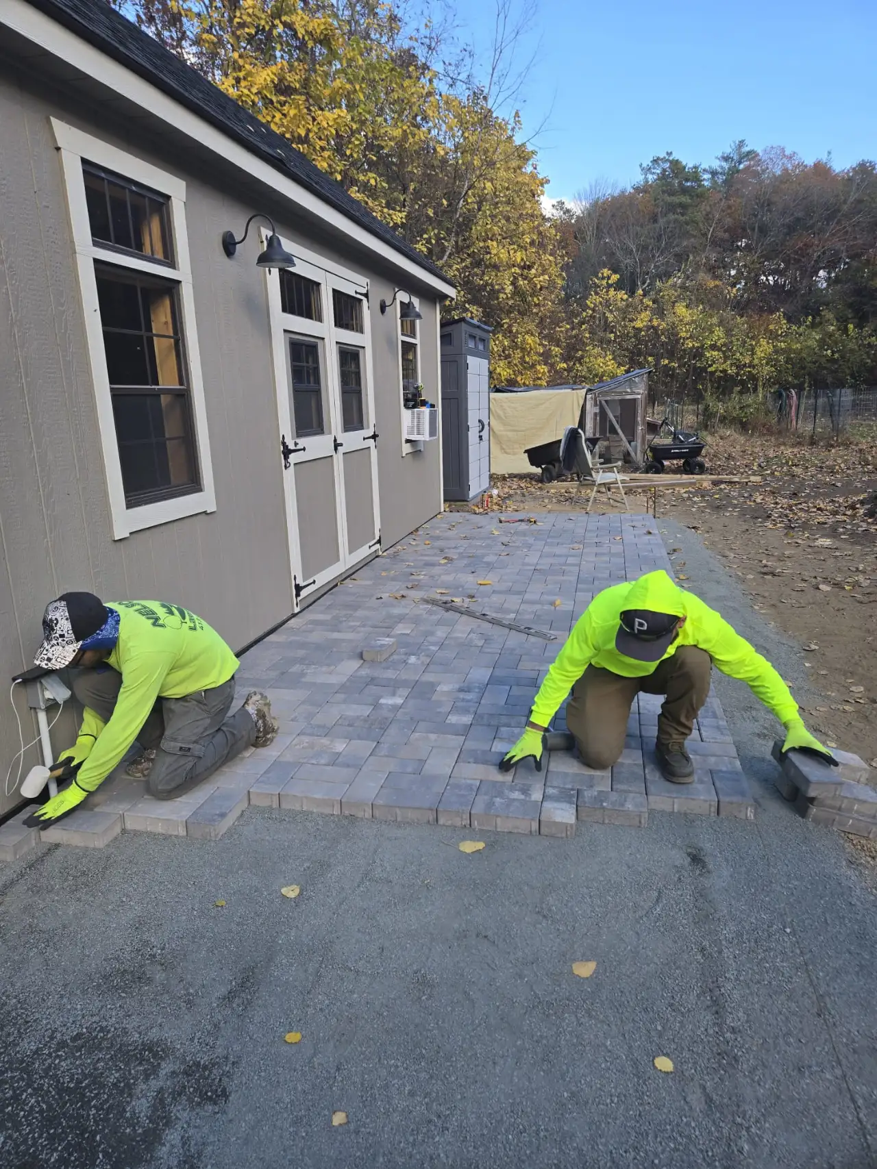 Mulching project in Massachusetts by Nelson Landscaping